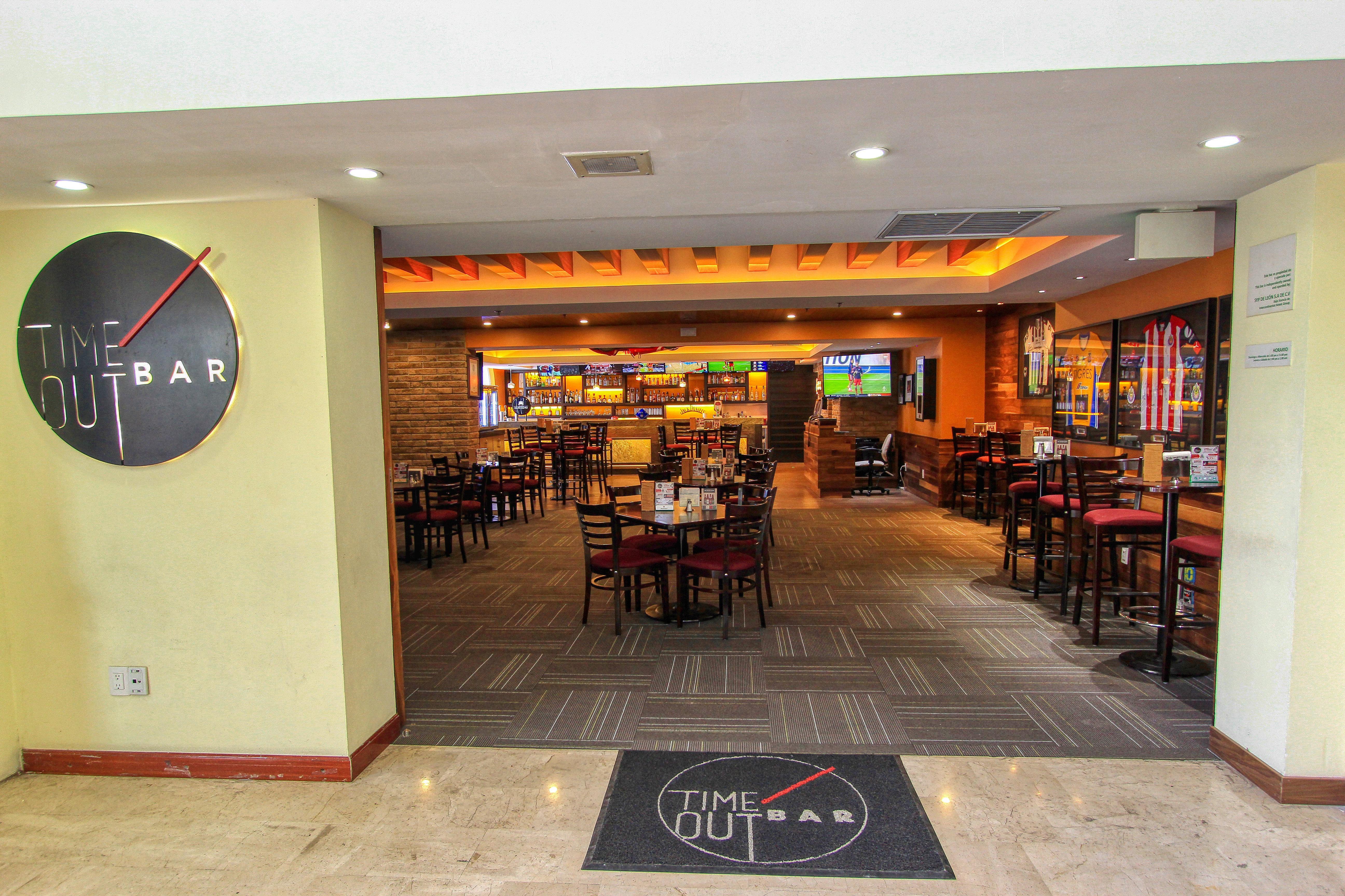 Holiday Inn Leon By Ihg Eksteriør billede