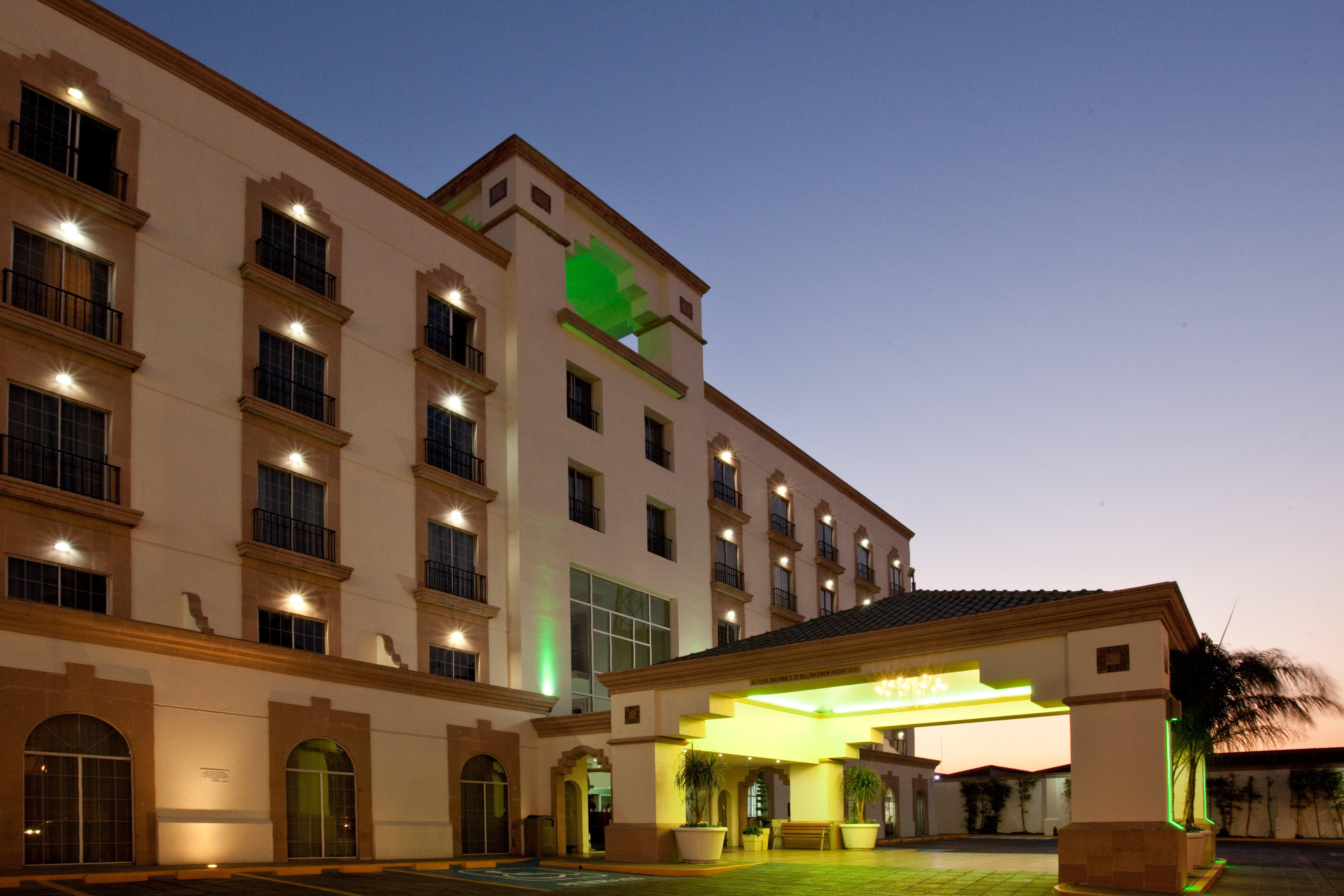 Holiday Inn Leon By Ihg Eksteriør billede